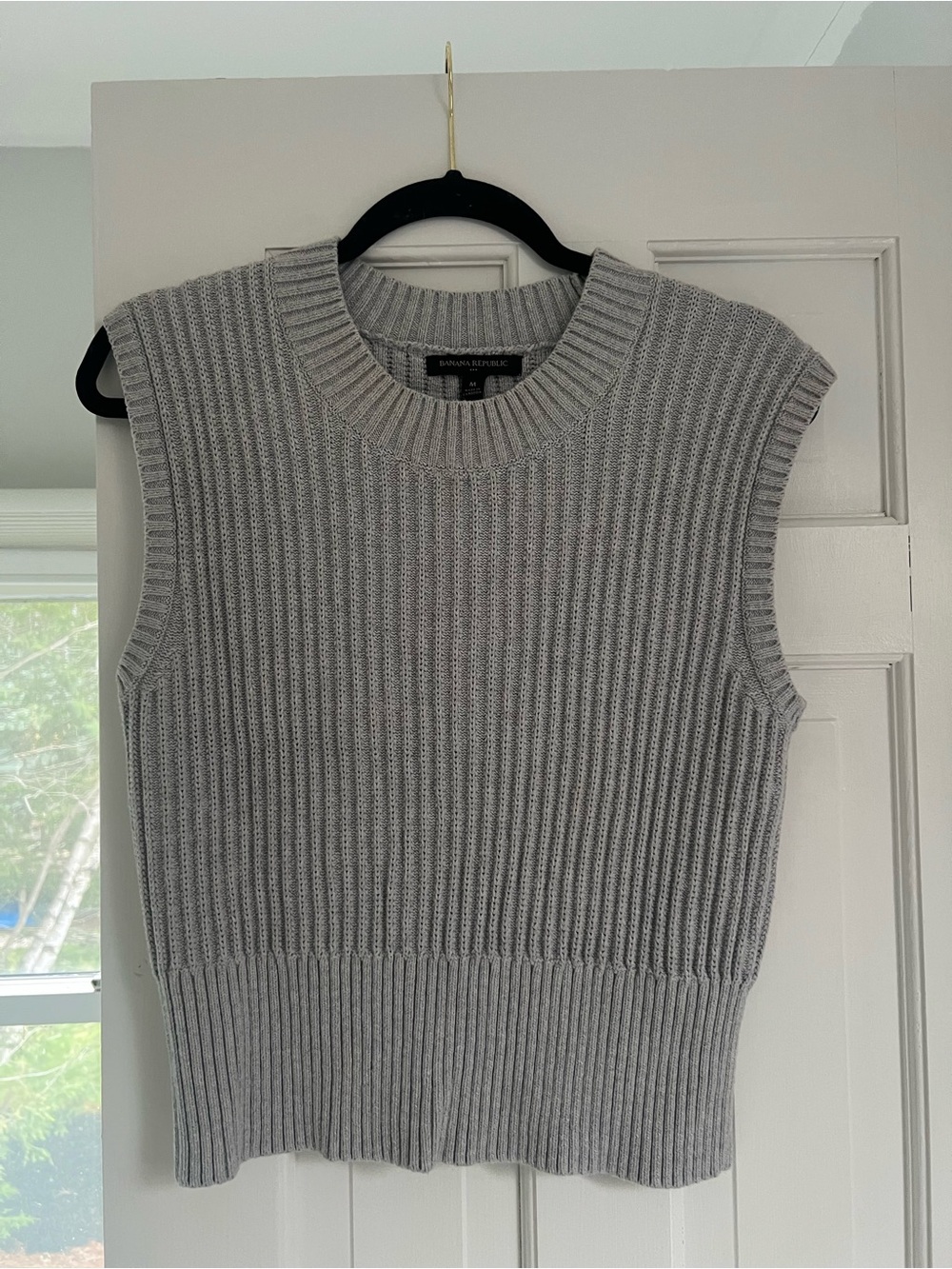 Banana Republic Gray Ribbed Knit Sweater Vest